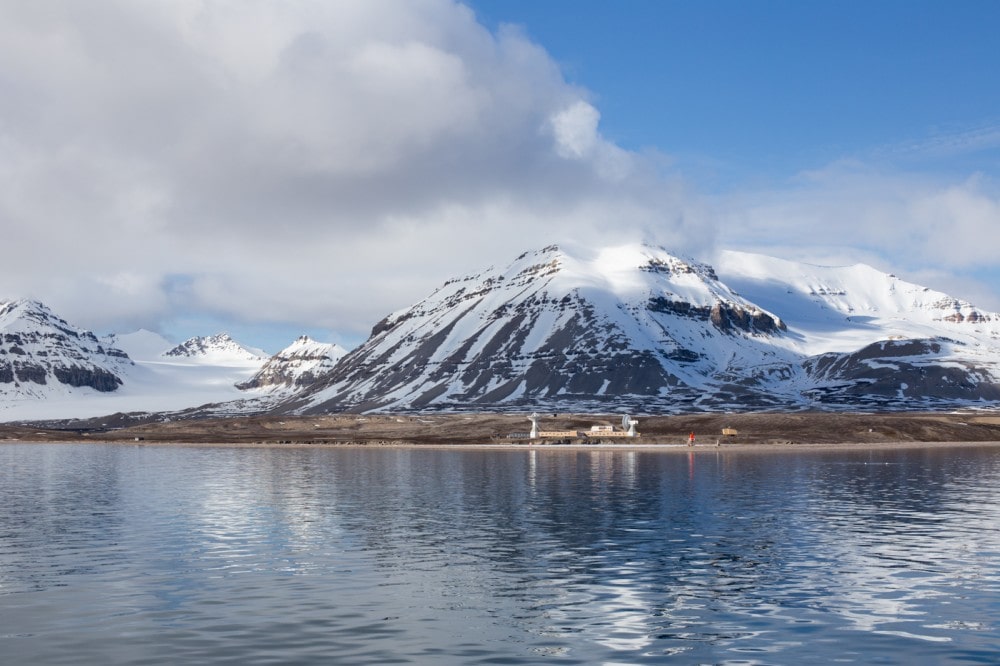 Ny-Ålesund ist eine internationale Forschungsstation 