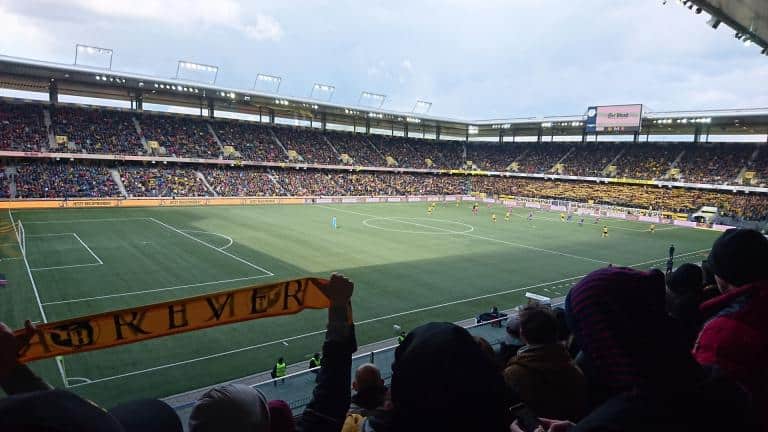 Öffnung der Stadien: Schweiz erlaubt Zuschauer