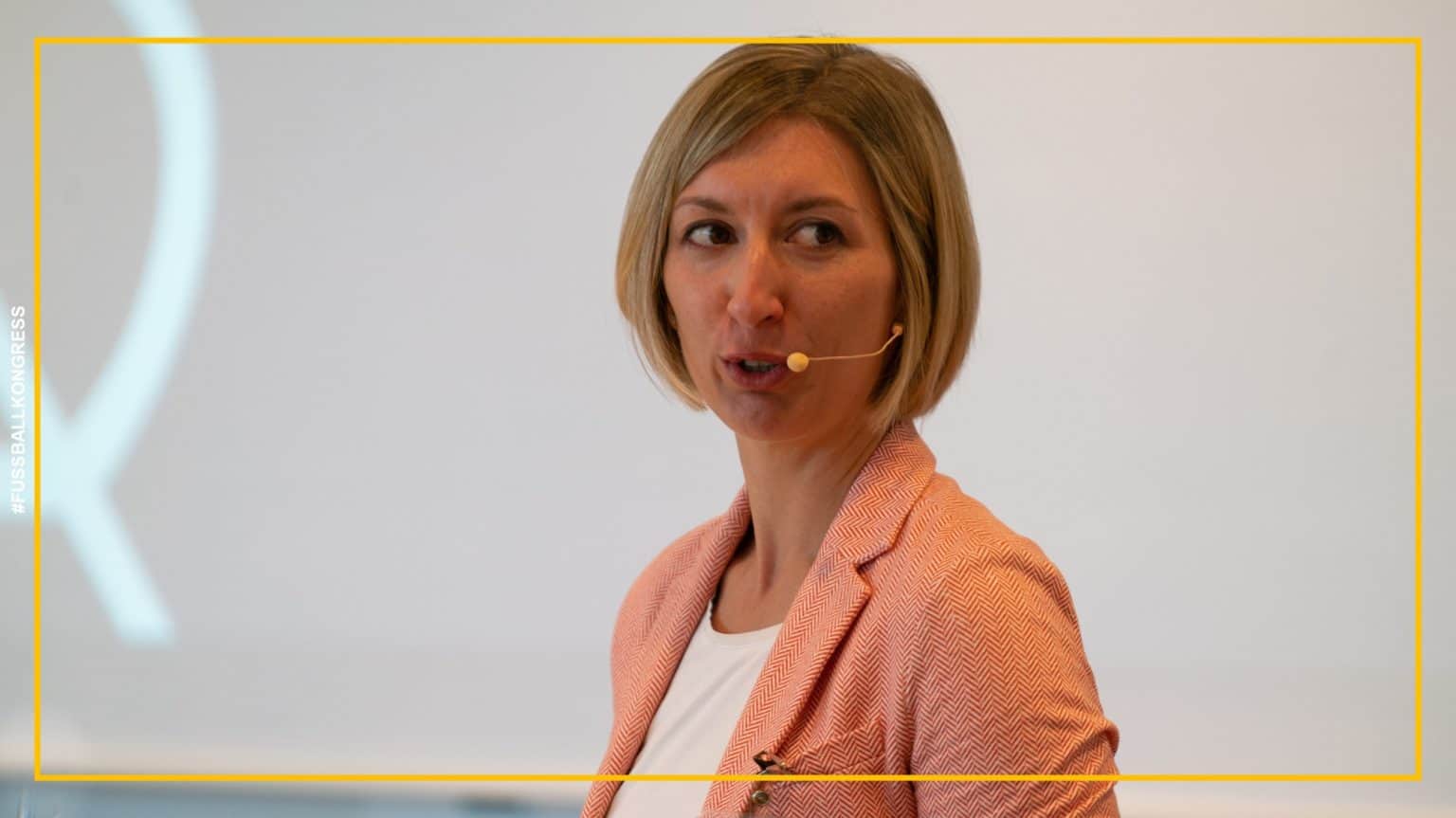 Kongresstag FUSSBALL KONGRESS Deutschland 2021 in Regensburg