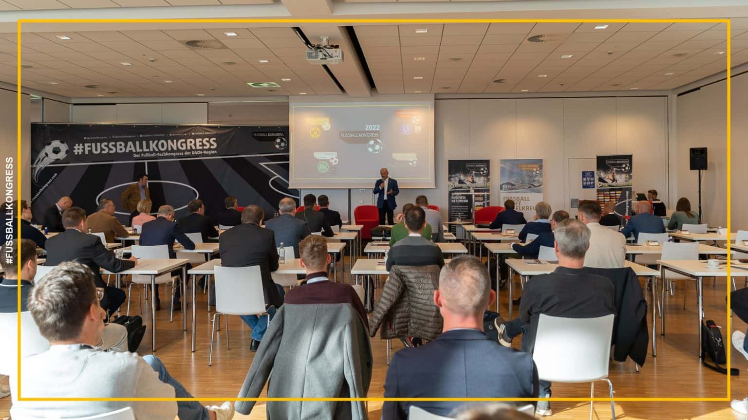 Kongresstag FUSSBALL KONGRESS Deutschland 2021 in Regensburg