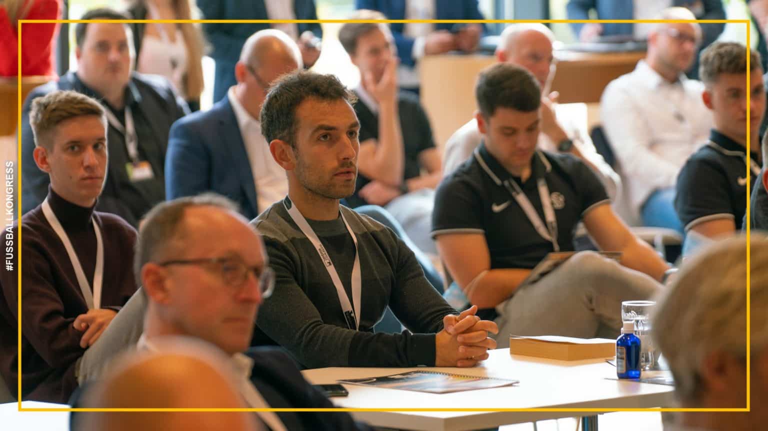 Kongresstag FUSSBALL KONGRESS Deutschland 2021 in Regensburg