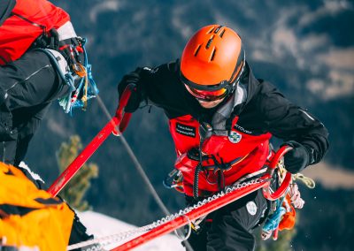 Winterkurs-Abschluss: 38 neue Bergretter:innen 29