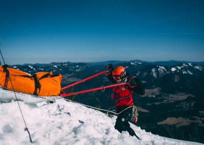 Winterkurs-Abschluss: 38 neue Bergretter:innen 30